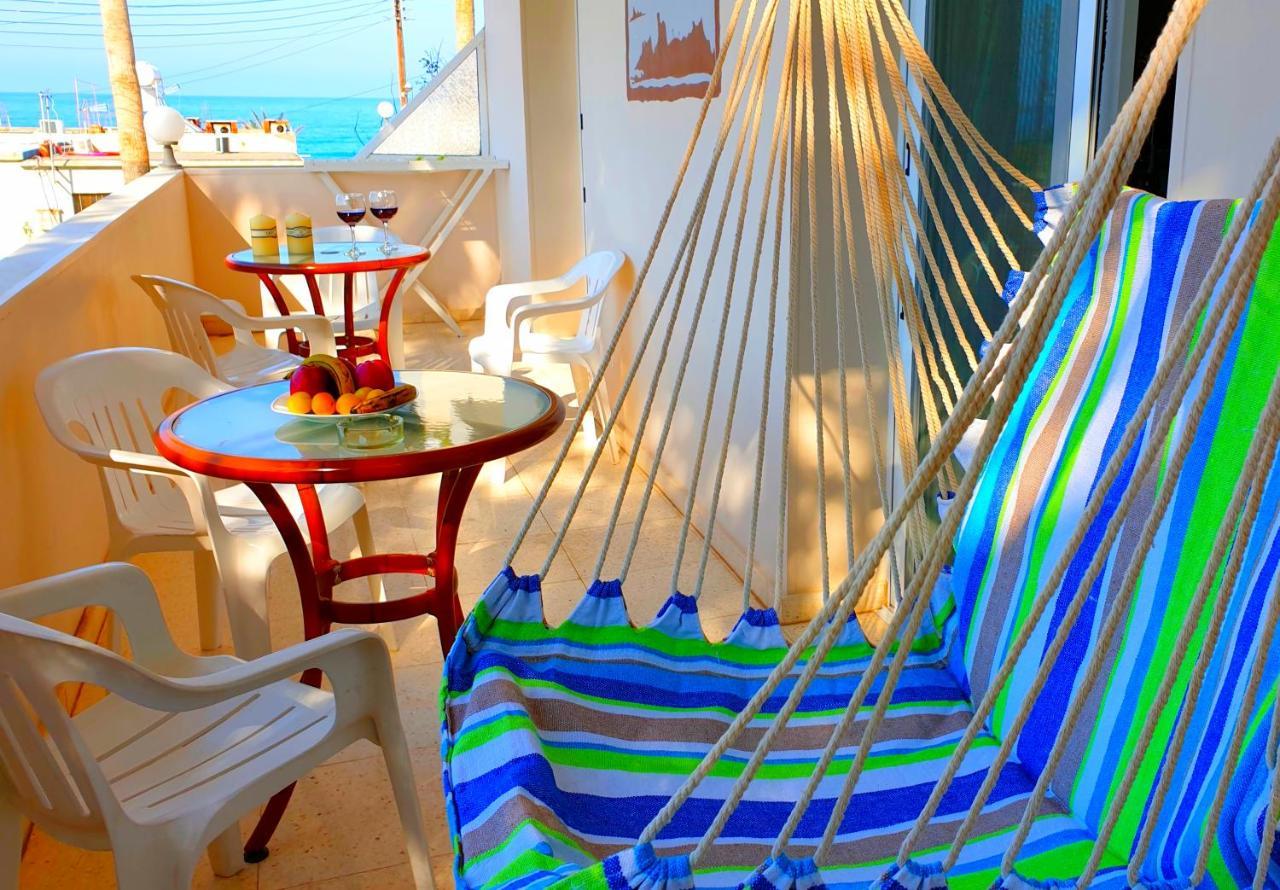 Astrofegia Apartments Near The Sea Agia Marina  Ngoại thất bức ảnh