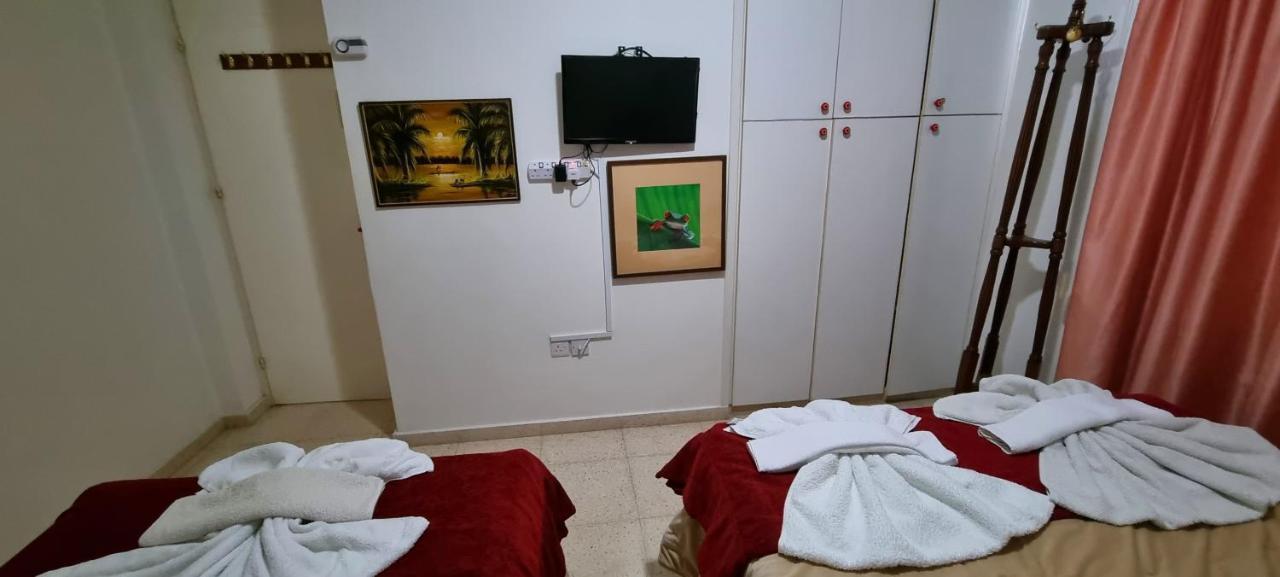 Astrofegia Apartments Near The Sea Agia Marina  Ngoại thất bức ảnh