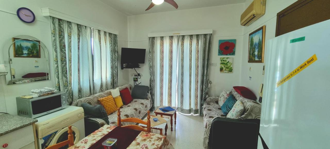 Astrofegia Apartments Near The Sea Agia Marina  Ngoại thất bức ảnh